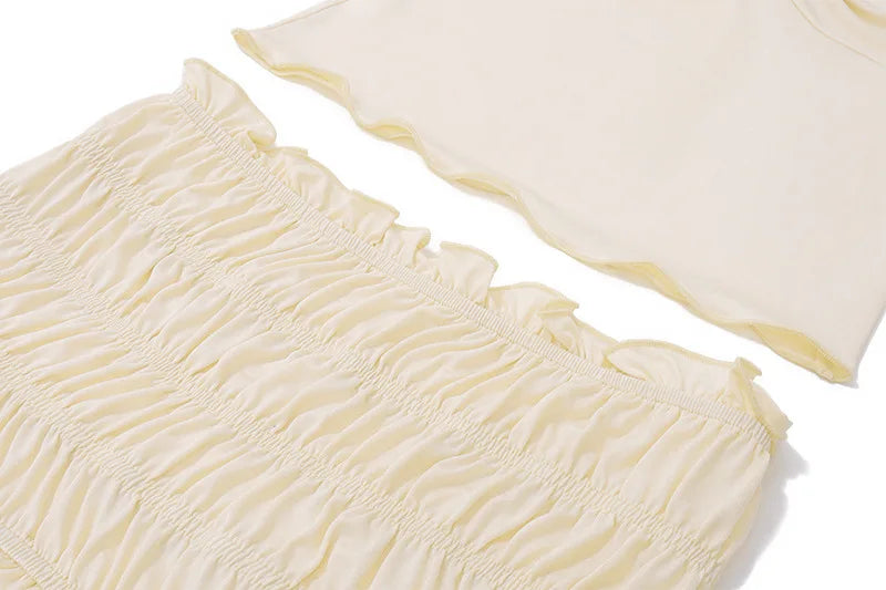 2-Piece Women's Ruffle Vacay Set
