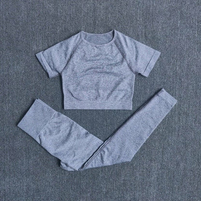 FlexFit Seamless Women’s Yoga Set: Comfort & Style